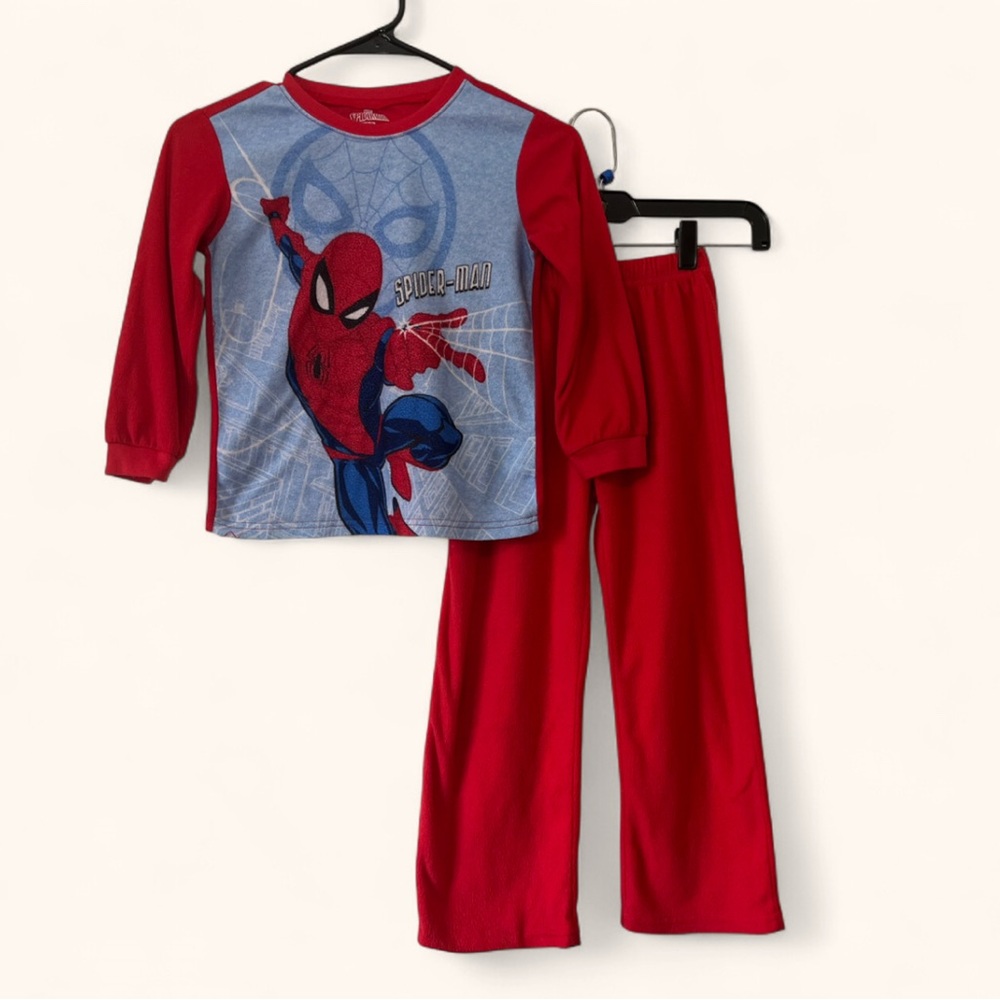 🖤 2/$15 Boys Small 6/7 Marvel SpiderMan 2 Piece Pajama Set Long Sleeve Pants Red